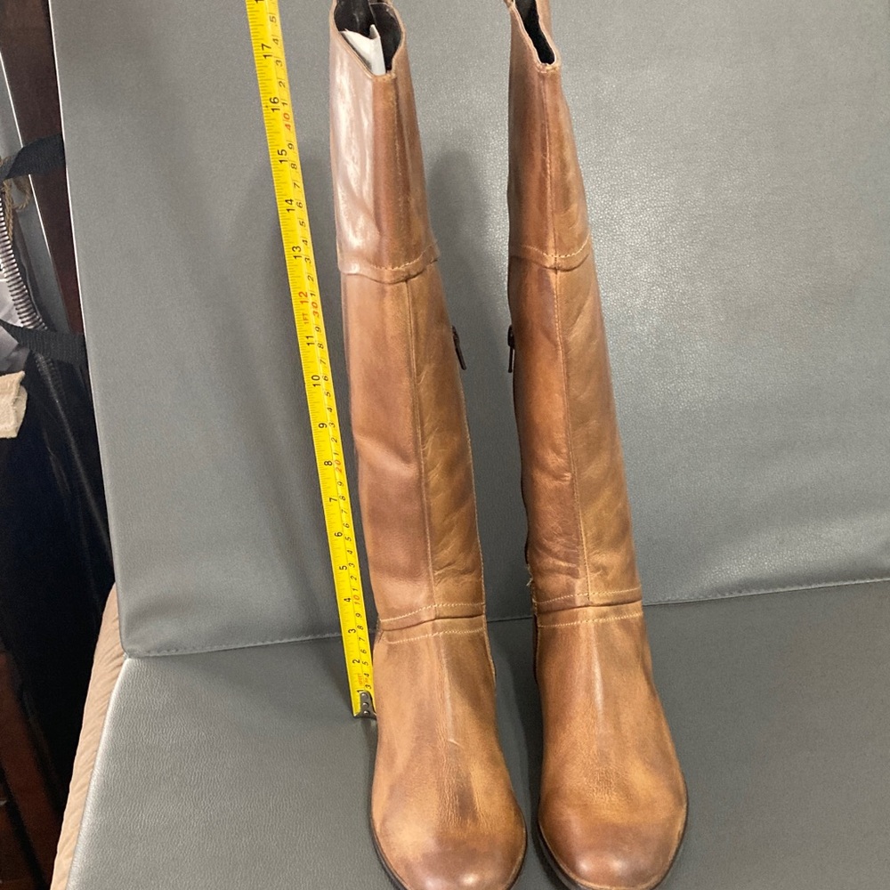 Brown Knee-High Leather Boots approx 17” tall - Picture 3 of 6